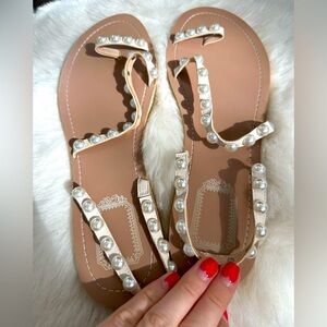 Sandals with White Pearls